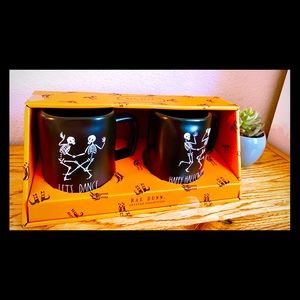 Brand new!!! Rae Dunn Halloween Mug Set!